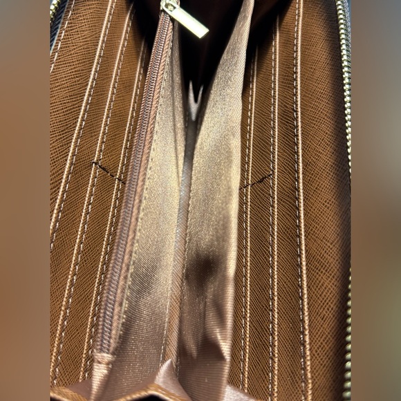 NON BRANDED Light & Dark Brown Zip-around Wallet with Triangular Pattern - NEW - Picture 7 of 9